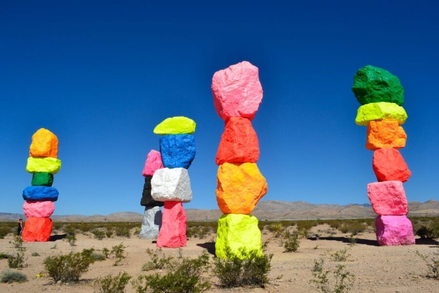 Las Vegas: Hoover Dam and Seven Magic Mountains Tour - Key things that make this tour worth your time