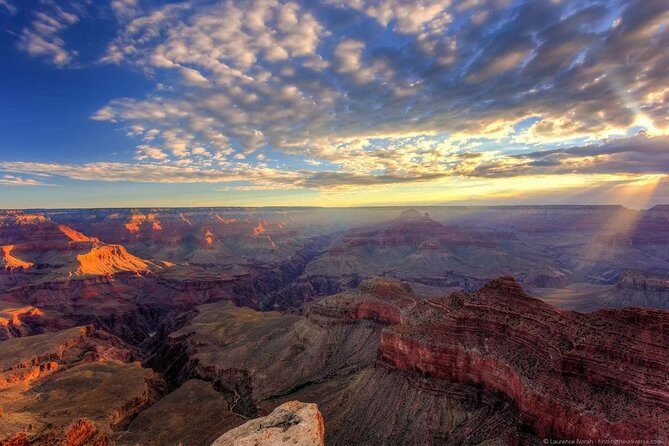 Small Group Grand Canyon, Hoover Dam and Joshua Tree Forest Tour - Small-group van rides from the Strip and Fremont