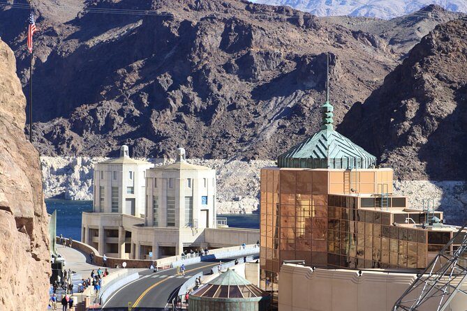 Small Group Hoover Dam, Lake Mead and Boulder City Tour - Hemenway Park and bighorn sheep chances